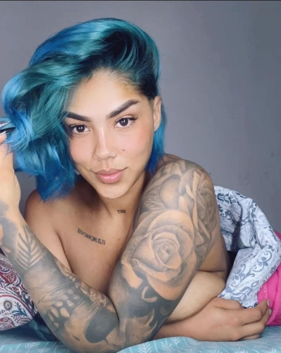 Monster Tits Tattoo - Huge tits tattooed latina - Porn Videos & Photos - EroMe