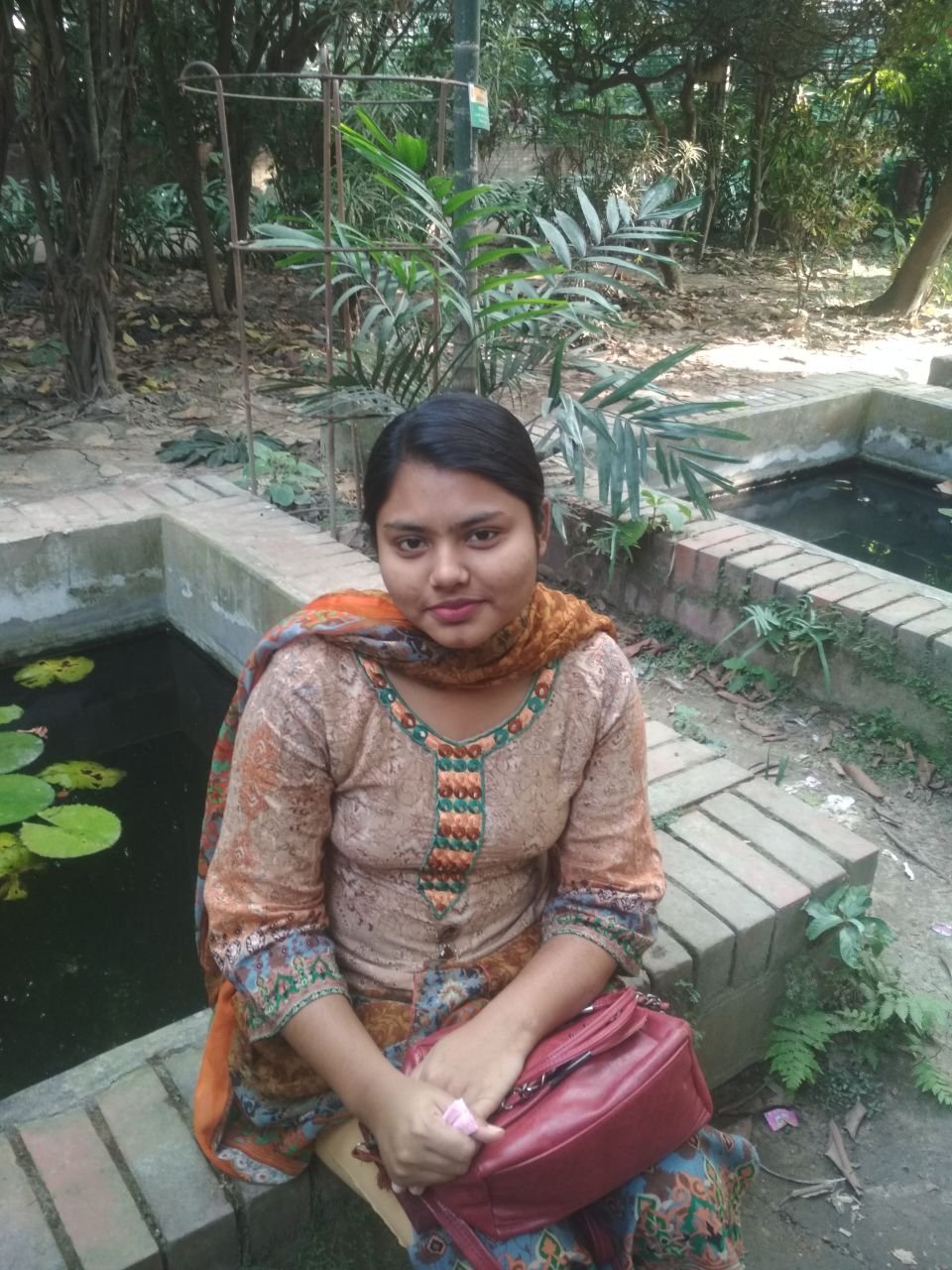 বাংলাদেশের নিউ হট পিকচার #GemMbnjR