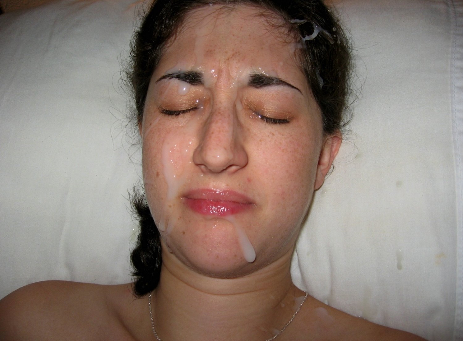 Brunette girlfriend is a facial queen #mAvWox8S