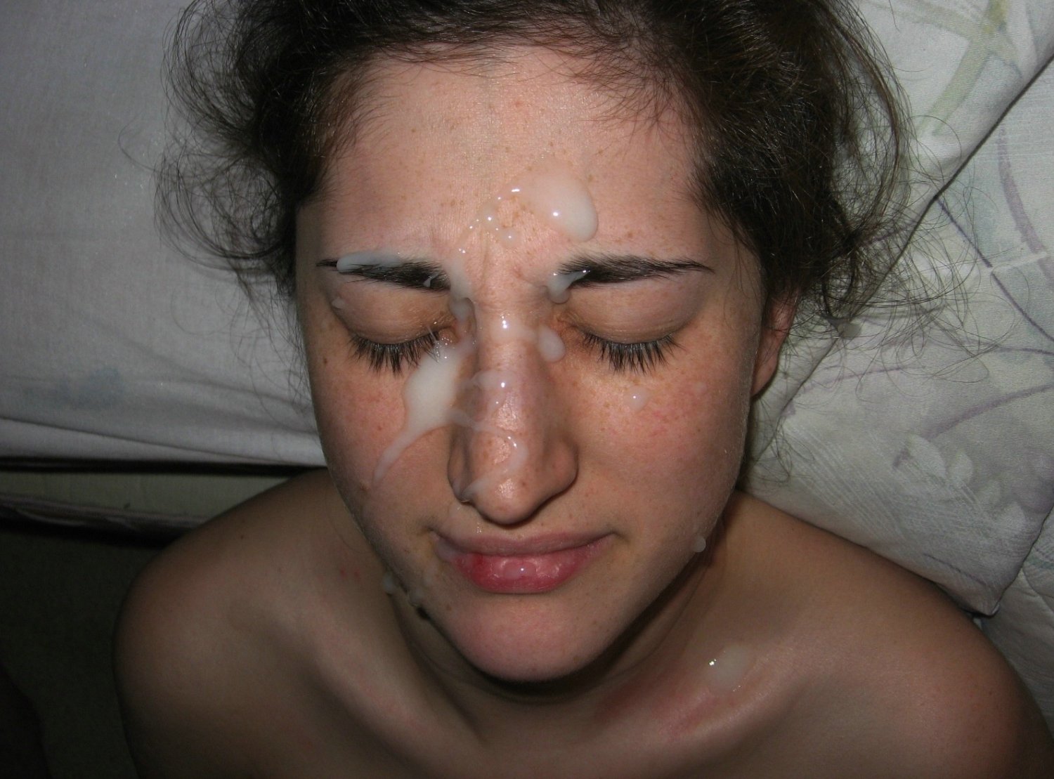 Brunette girlfriend is a facial queen #xOPGOPxU