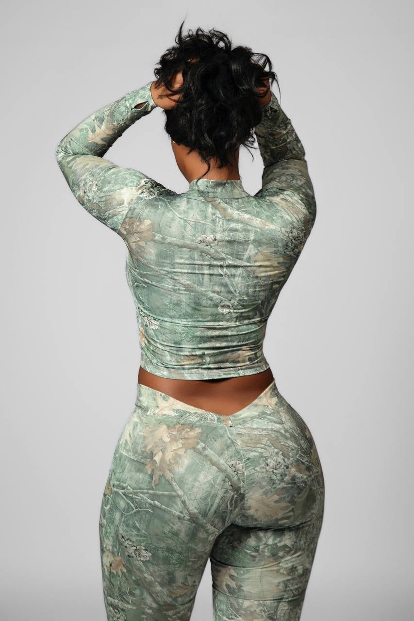 Akeyla 32 #J6NlYqZ5