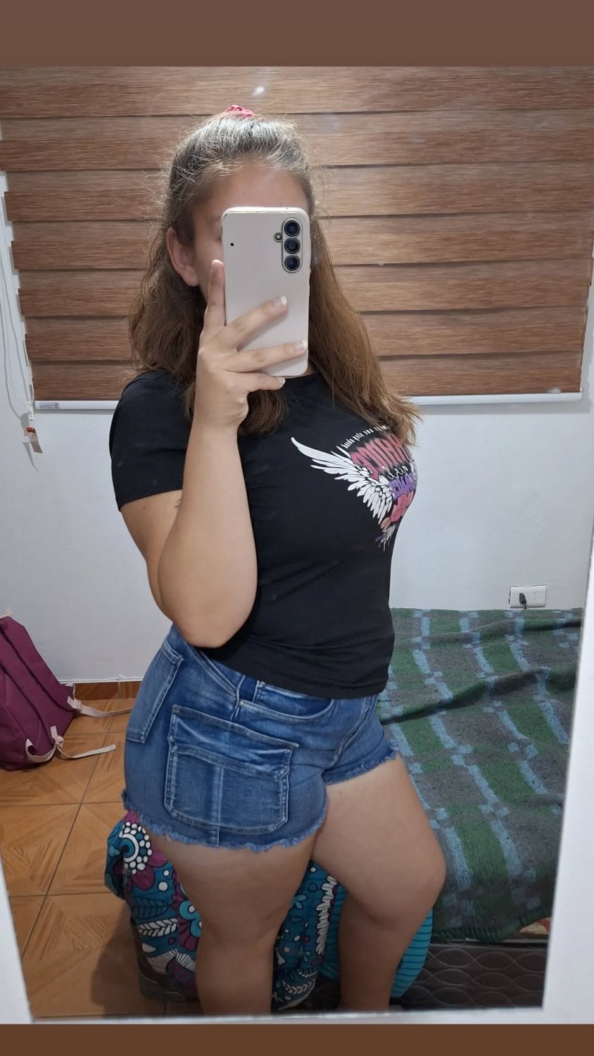 Putita chilena con tremendo culo rico y gordo #CueSCsvn