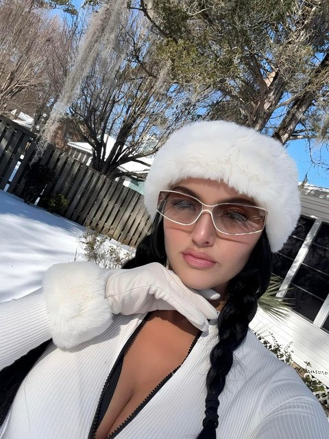 Britney is an exposed webslut. Kik me to expose yours #WIiz23Li